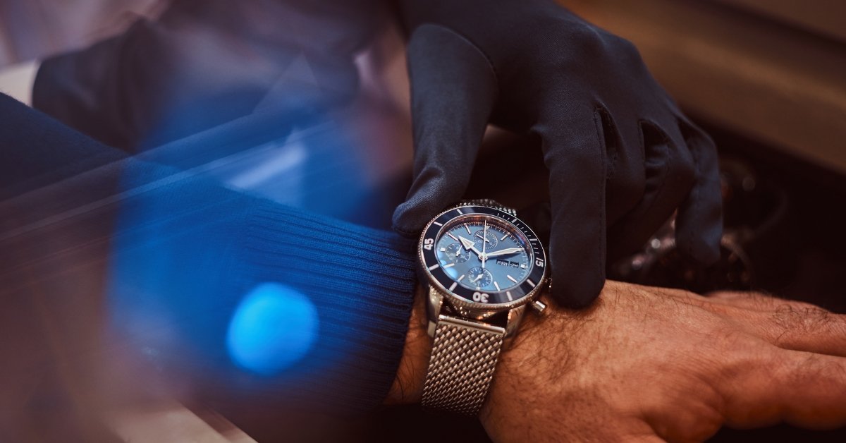 Get The Best Business Luxury Watches For Men Online - Watches & Crystals