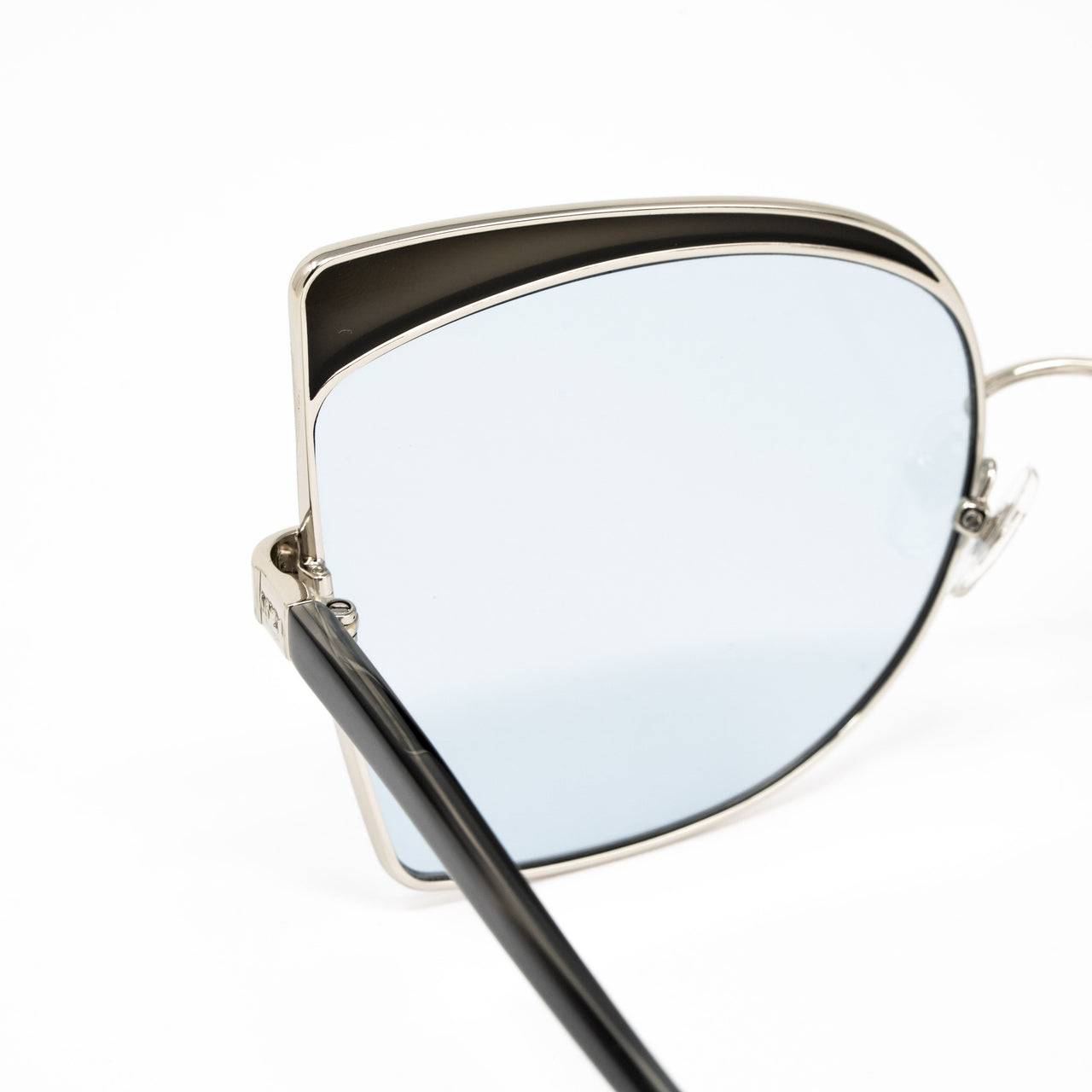 NO 21 x Linda Farrow Black Sunglasses N21S5C3SUN