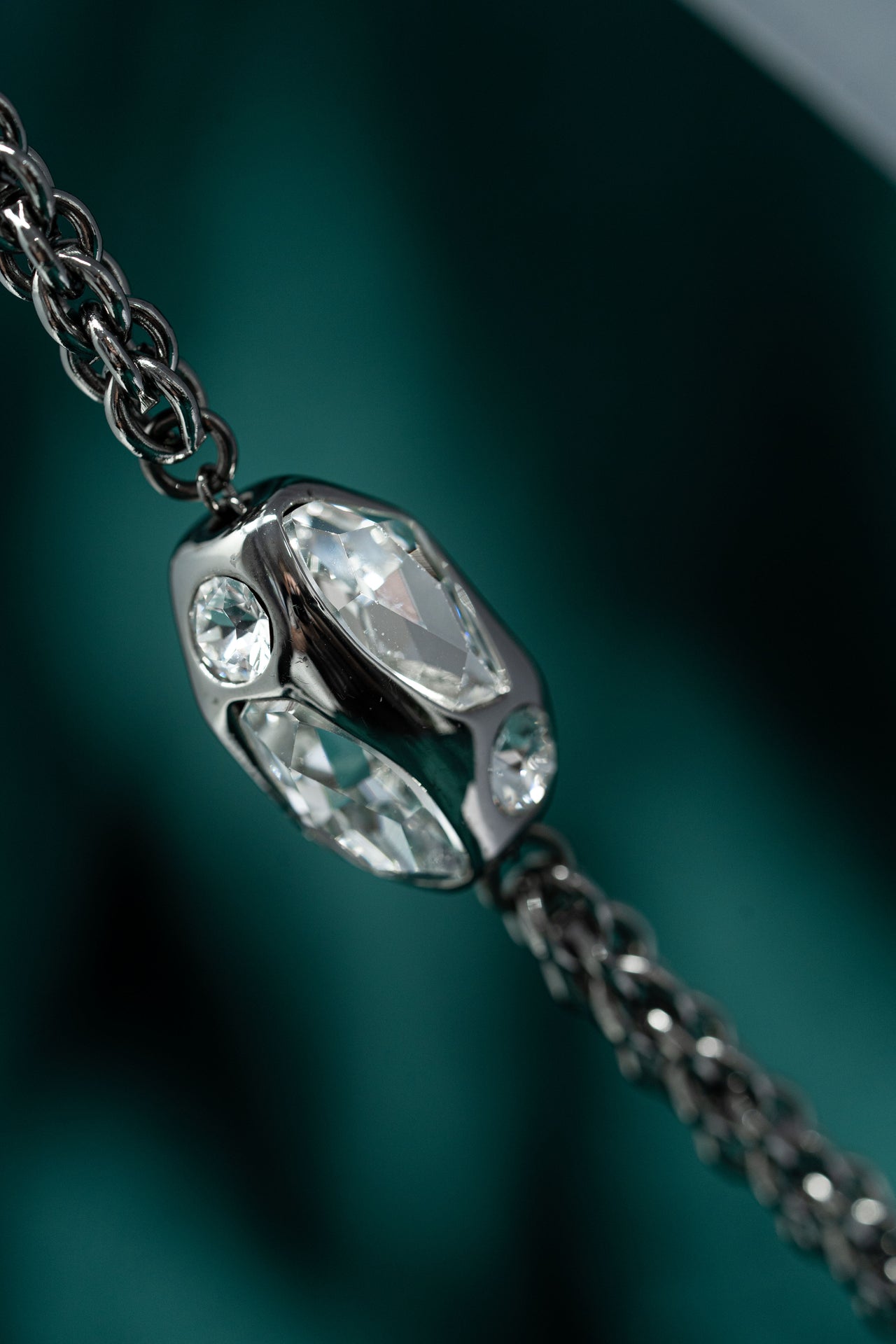 Swarovski Atelier Kalix Collection Ladies Necklace Ruthenium Plated 5139823