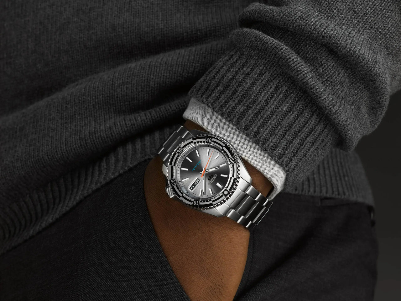 Seiko Men's Watch 5 Sports Silver Rally Diver Special Edition SRPK09K1