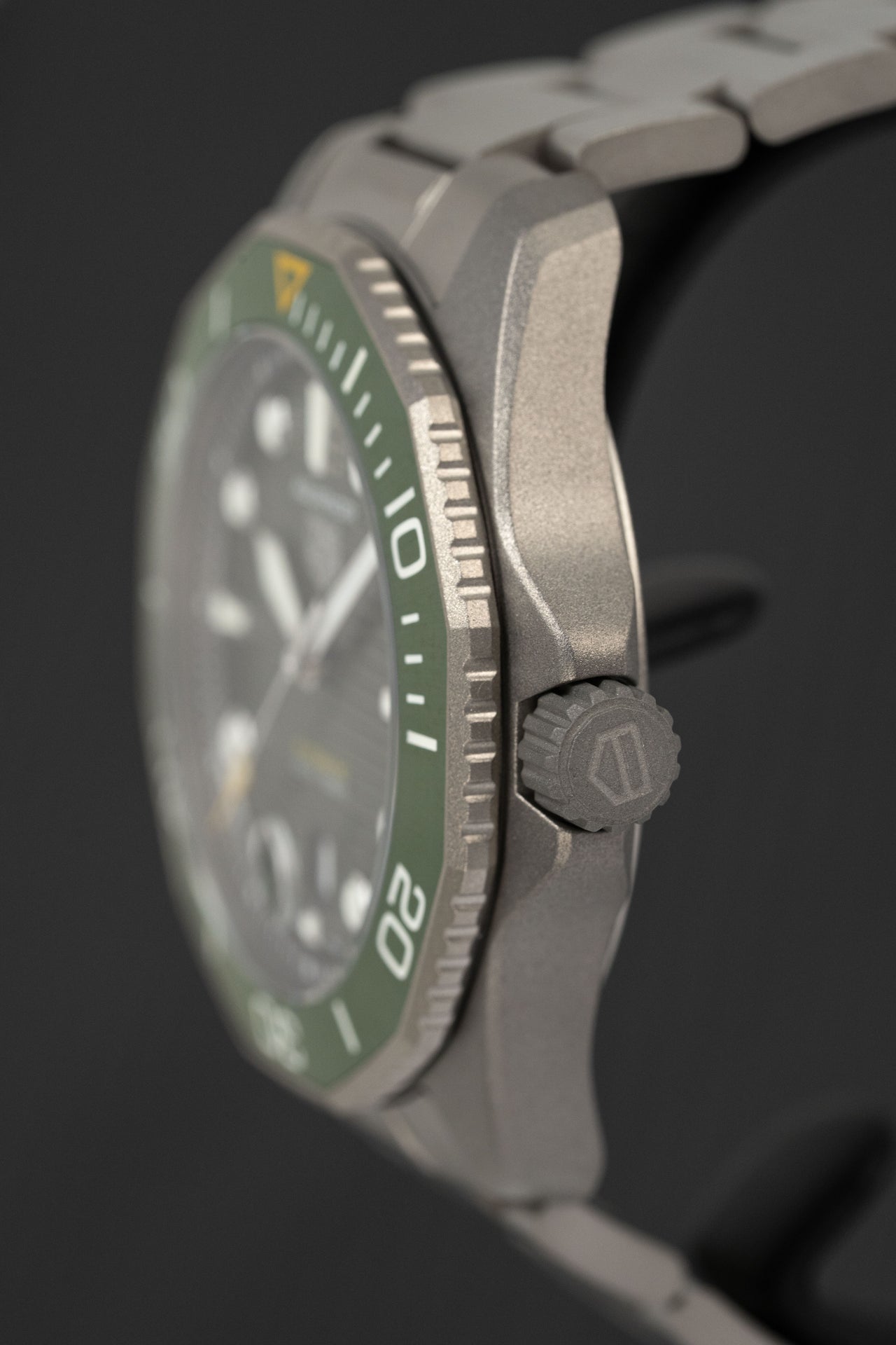 Tag Heuer Watch Automatic Aquaracer Professional Titanium 300 Green WBP208B.BF0631