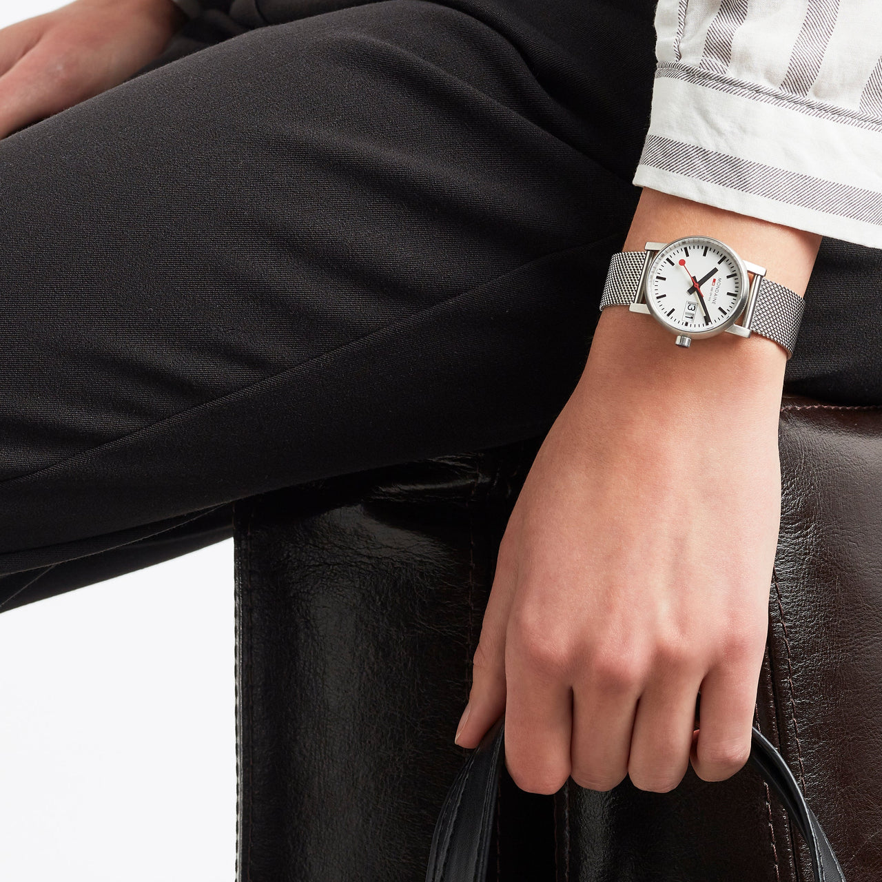 Analogue Watch - Mondaine Evo2 Unisex White Watch MSE.30210.SM