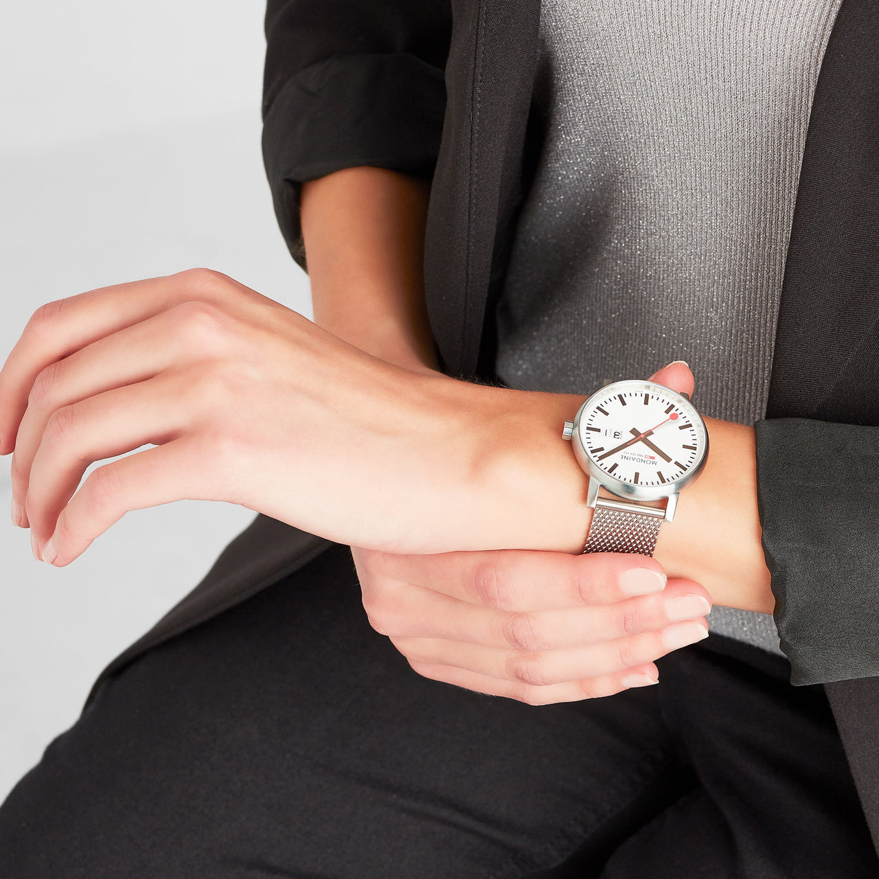 Analogue Watch - Mondaine Evo2 Unisex White Watch MSE.40210.SM