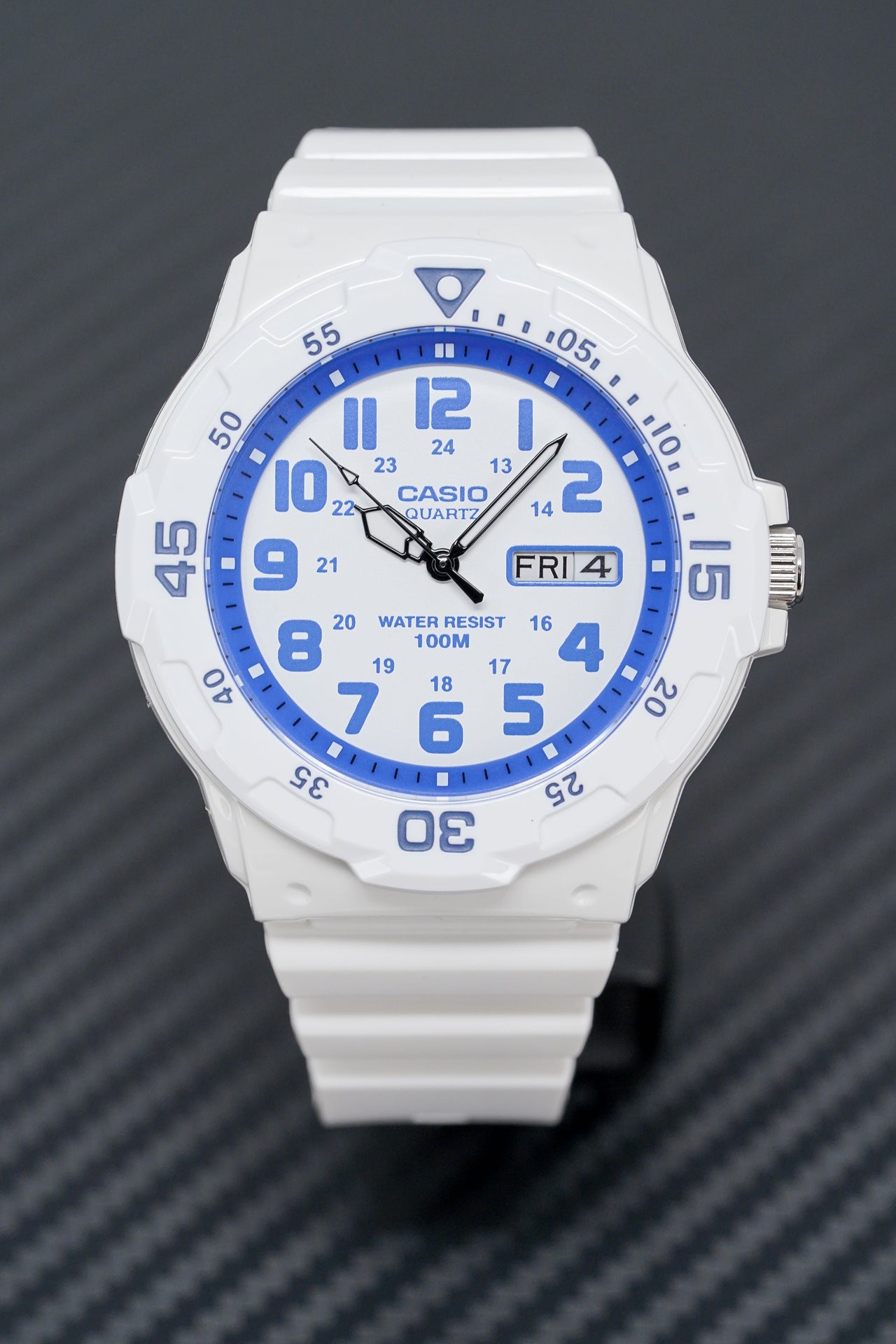Casio Men's Watch Analogue White/Blue MRW-200HC-7B2VDF