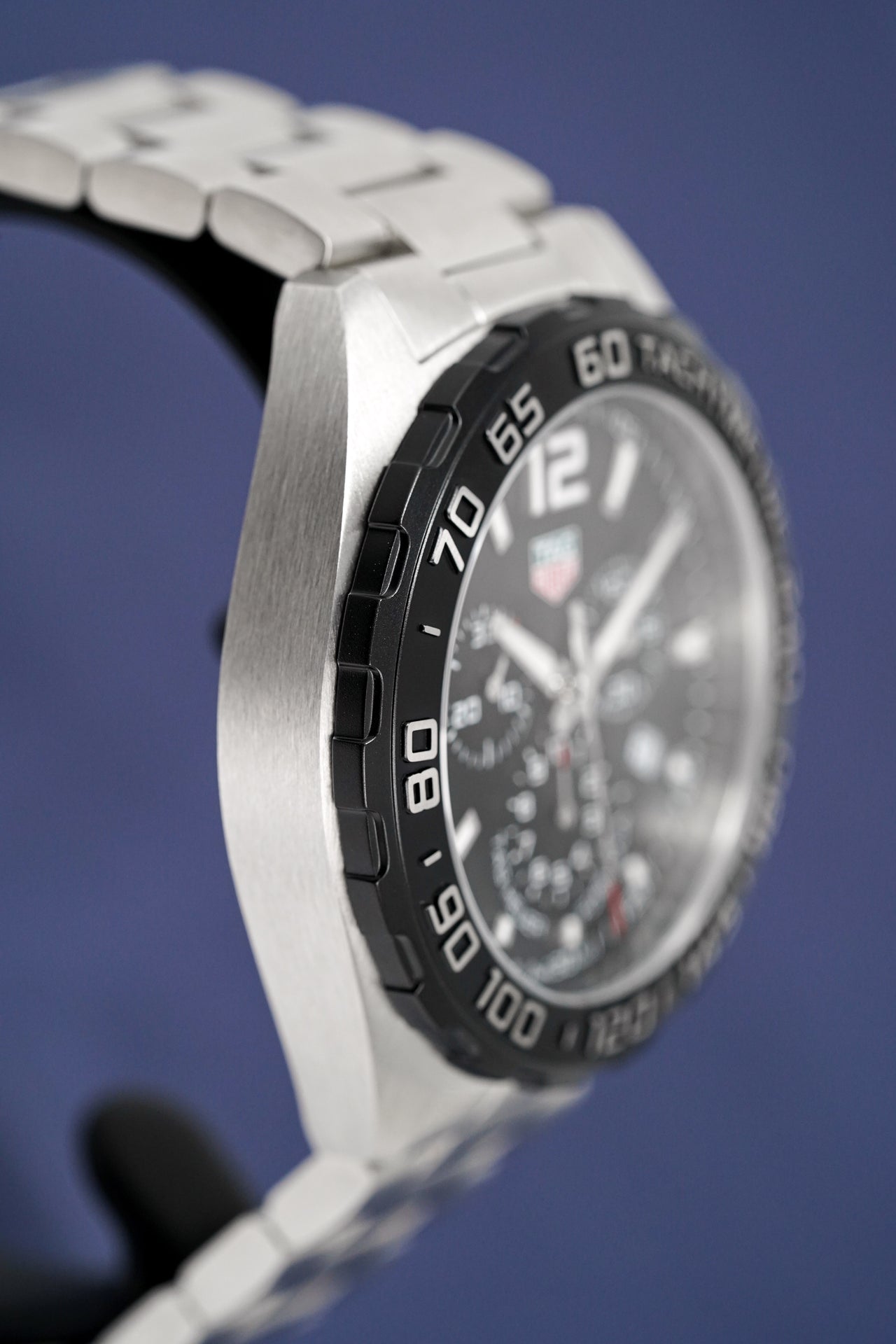 Tag Heuer 'Formula 1' Reloj suizo de cuarzo de vestir de acero inoxidable,  color: plateado, para hombre, modelo: CAZ1010.BA0842