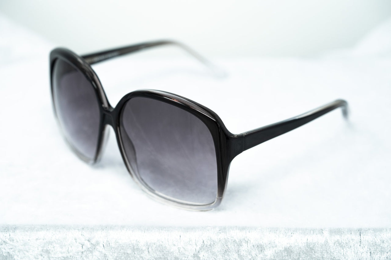 Antonio Berardi Women Sunglasses Oversized Frame Black and Grey Graduated Lenses - 9AB2C1BLACK - Watches & Crystals