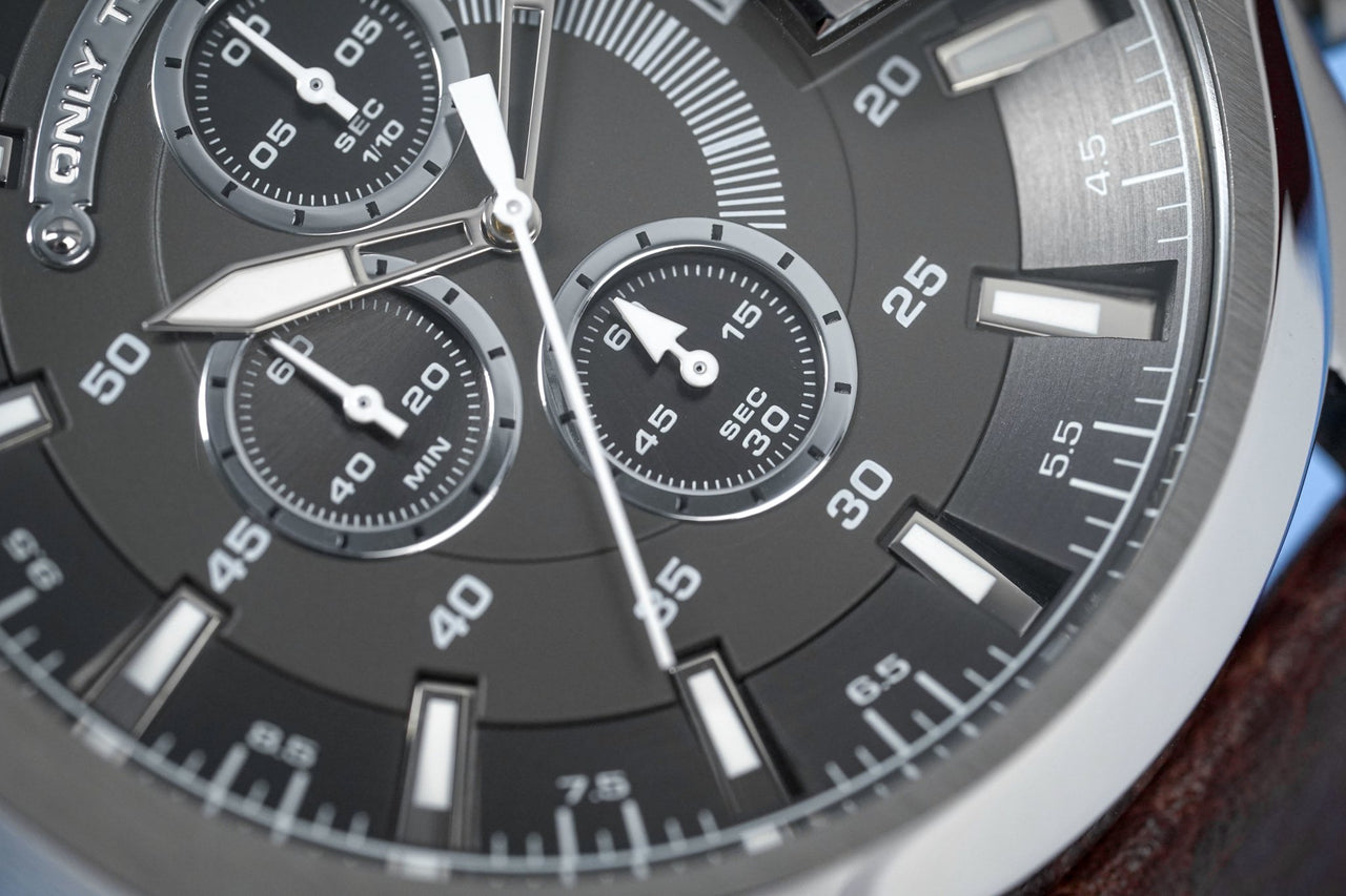 Diesel Men's Chronograph Watch Mega Chief Grey Brown – Watches & Crystals