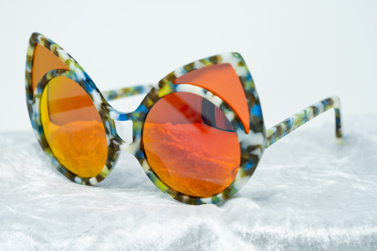 Khaleda And Fahad Sunglasses Cat Eyes Coloured Tortoise Shell with Orange Lenses CAT3 KR1C5SUN - Watches & Crystals