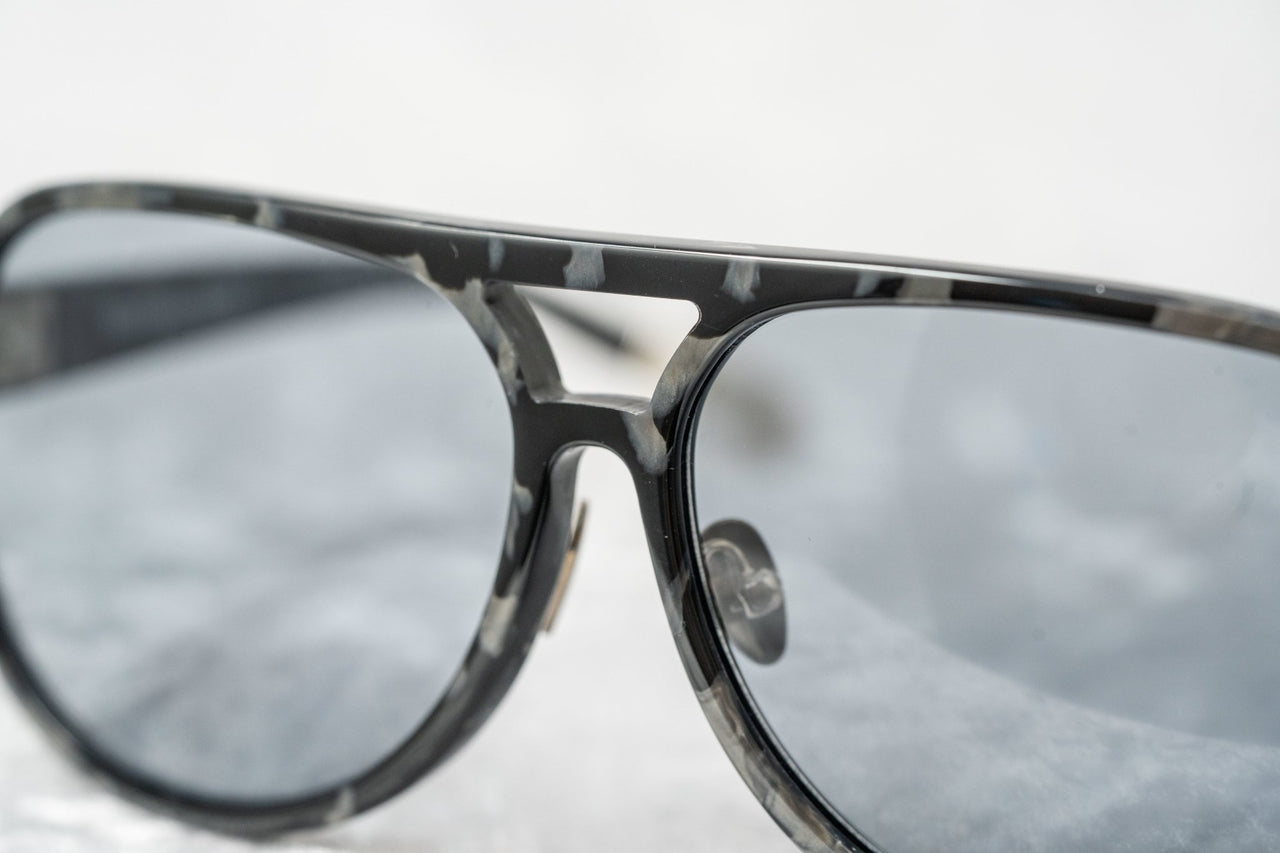 Kris Van Assche Sunglasses Grey Tortoise Shell with Grey Graduated Lenses Category 2 - KVA20C2SUN - Watches & Crystals
