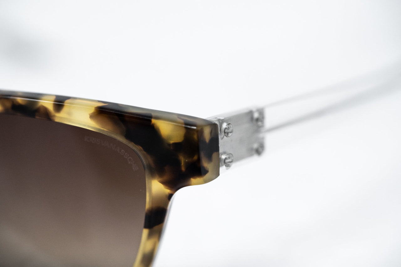Kris Van Assche Sunglasses with Rectangular Brown Tortoise Shell and Brown Graduated Lenses - KVA18C1SUN - Watches & Crystals