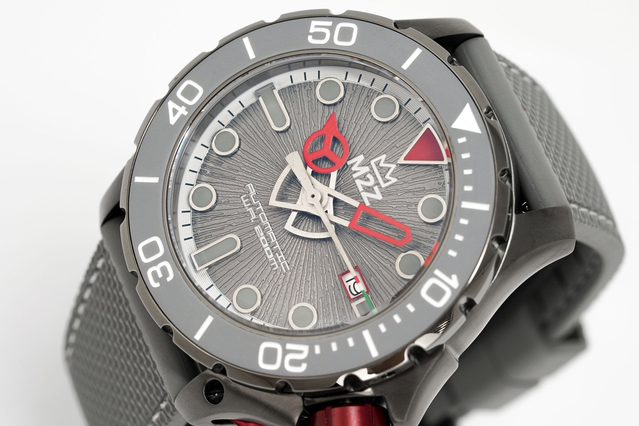 m2z-mens-watch-diver-200-grey-