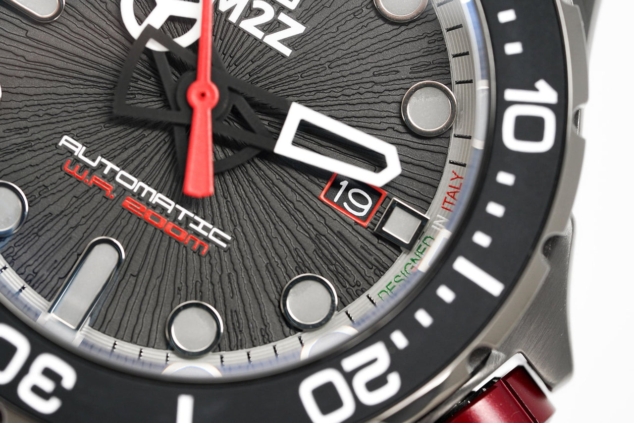 M2Z Men's Watch Diver 200 Red IP Gun 200-005 - Watches & Crystals
