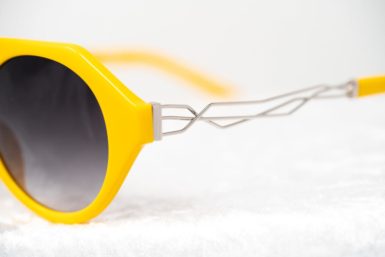 Prabal Gurung Sunglasses Women's Round Flat Top Yellow Acetate CAT2 Grey Gradient Lenses PG15C4SUN - Watches & Crystals