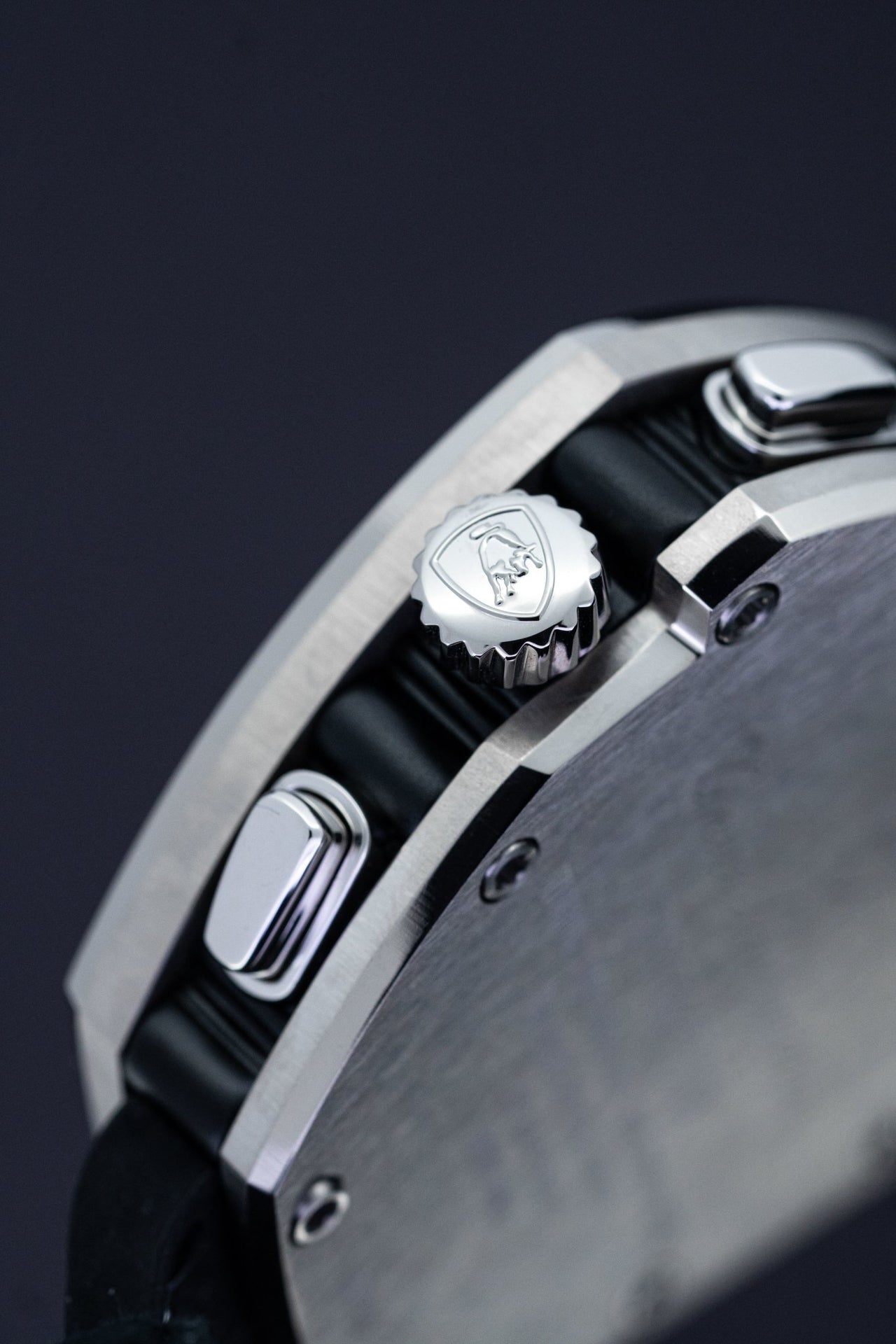 Tonino Lamborghini Spyderleggero Chronograph Day Date Titanium - Watches & Crystals