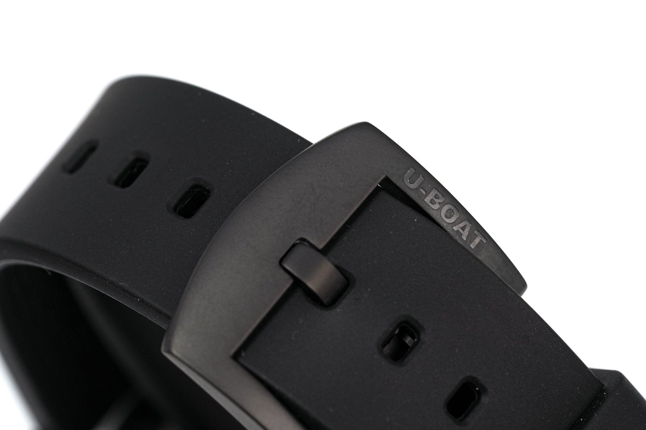 U-Boat Darkmoon 44 Cardinal Red IP Black - 2022 EDITION 8697/B - Watches & Crystals