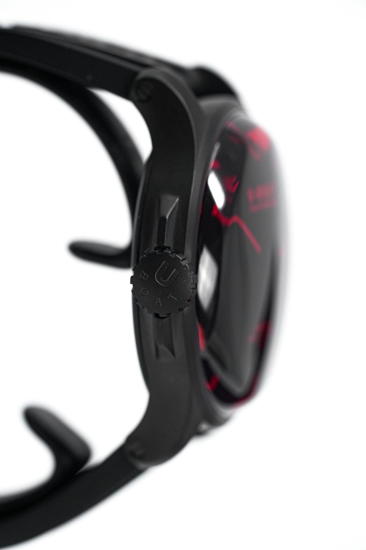 U-Boat Darkmoon 44 Red Sapphire IP Black - 2021 EDITION 8466/B - Watches & Crystals