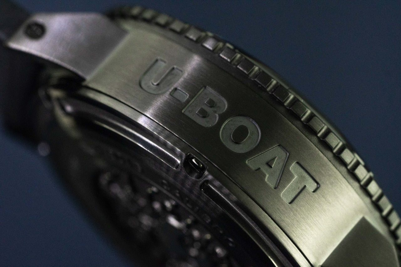 U-Boat Sommerso 46 Diver Date Black DLC - Watches & Crystals