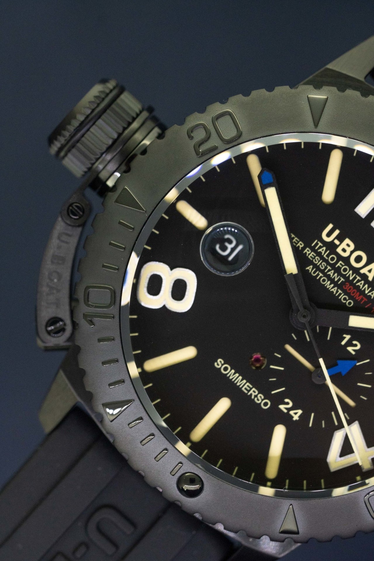 U-Boat Sommerso 46 Diver Date Black DLC - Watches & Crystals