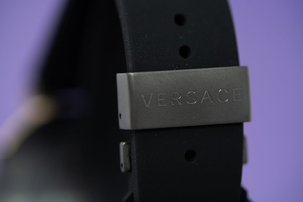Versace V-Extreme GMT Brown - Watches & Crystals