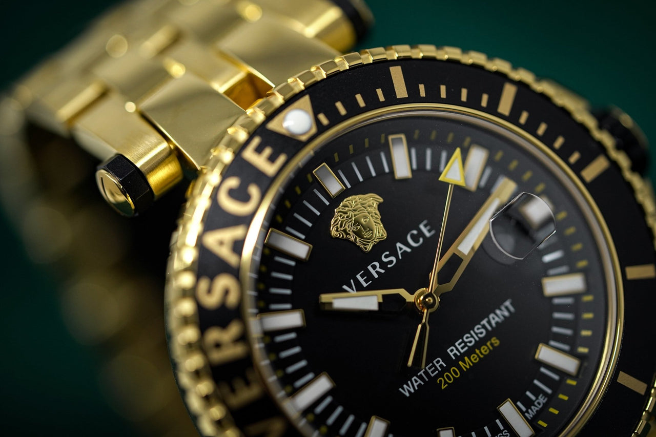 Versace V-Race Diver Gold Plated - Watches & Crystals