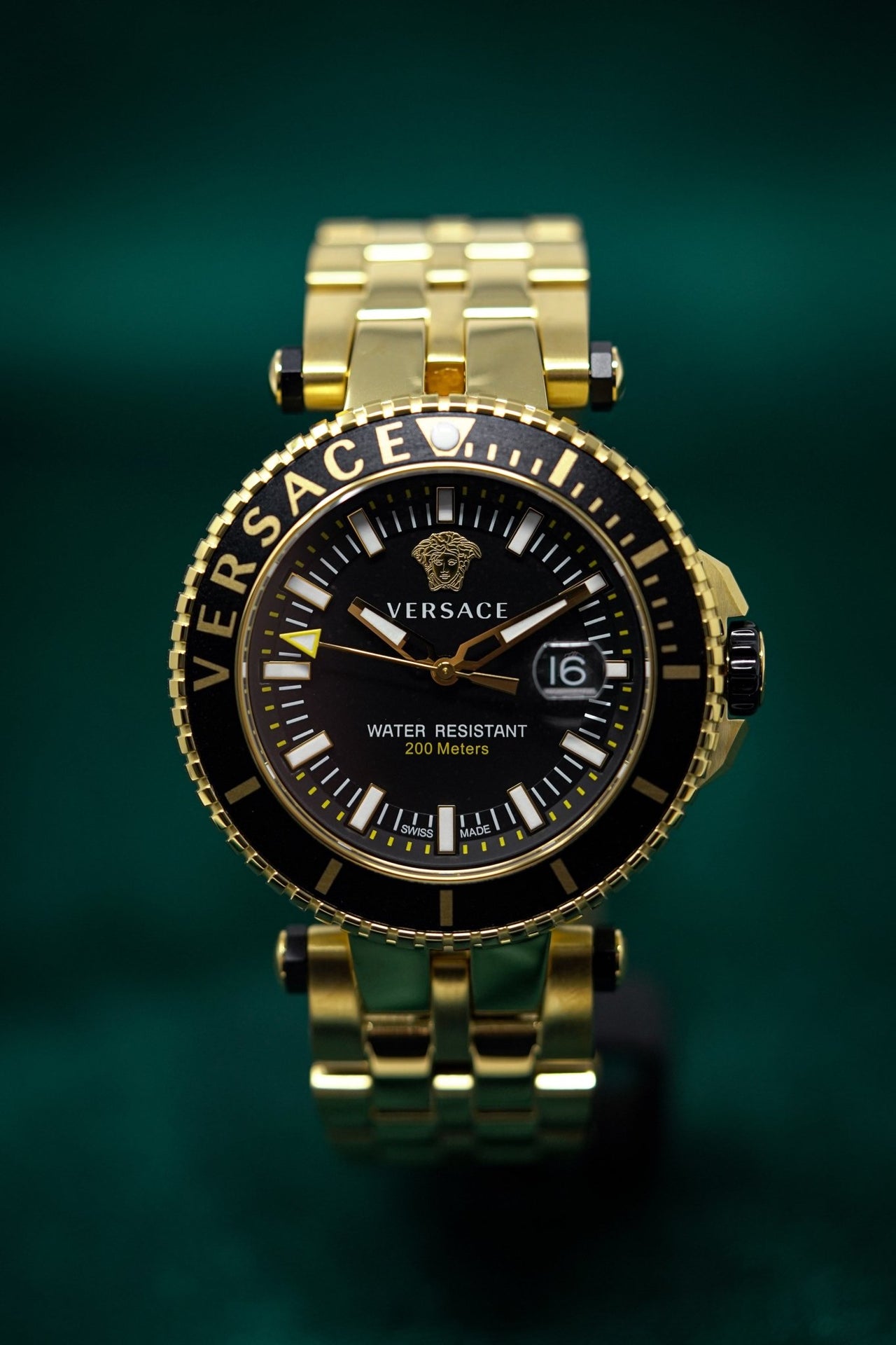 Versace V-Race Diver Gold Plated - Watches & Crystals