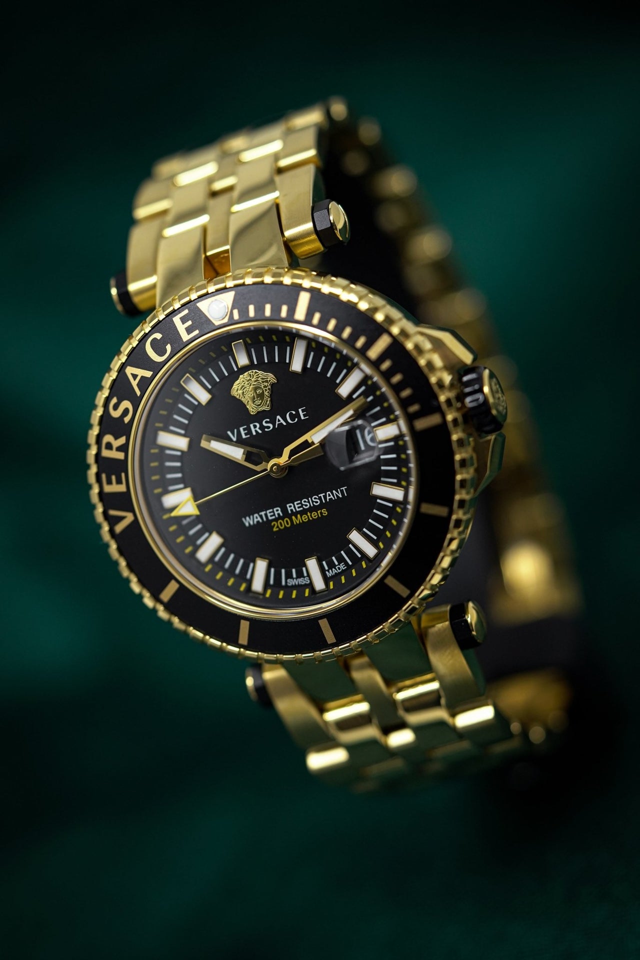 Versace V-Race Diver Gold Plated - Watches & Crystals