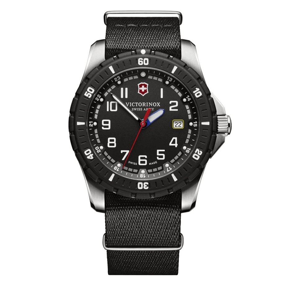 Victorinox Men's Watch Maverick Sport Large D Black 241674.1 - Watches & Crystals